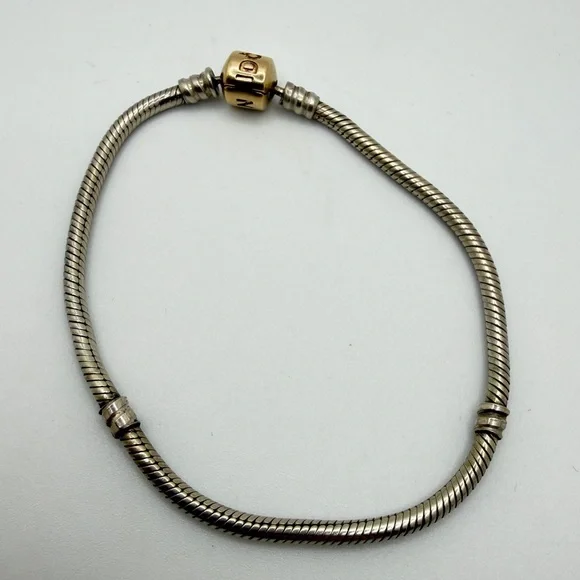 8 Pandora Moments 590702HG Sterling Silver w/ 14kt (585) YG clasp bracelet!
